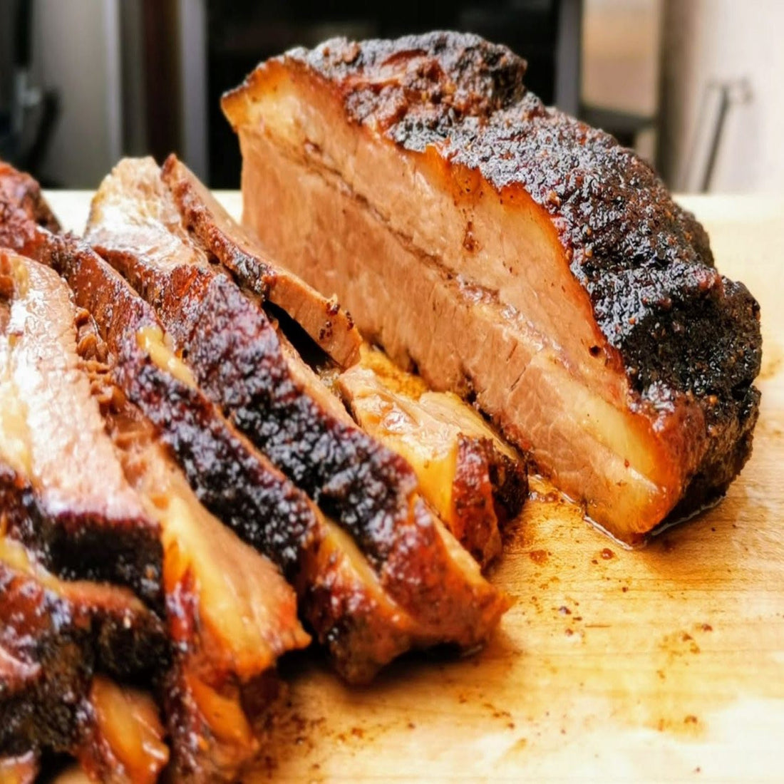 Hof-Rind Beef Brisket - Rinderbrust: Rauchige BBQ-Glasur mit Grillgemüse – Dein-Landmetzger.de