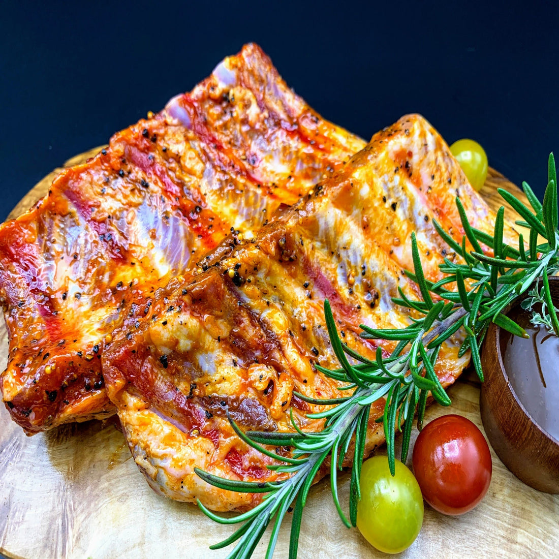 Paket Baby Back - Loin Ribs lecker mariniert zum satt essen 5kg!!!: Pfeffer-Rauch – Smoker – Dein-Landmetzger.de