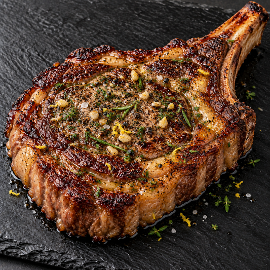 Côte de Boeuf Kräuter-Knoblauch aus der Pfanne – fertig zubereitet