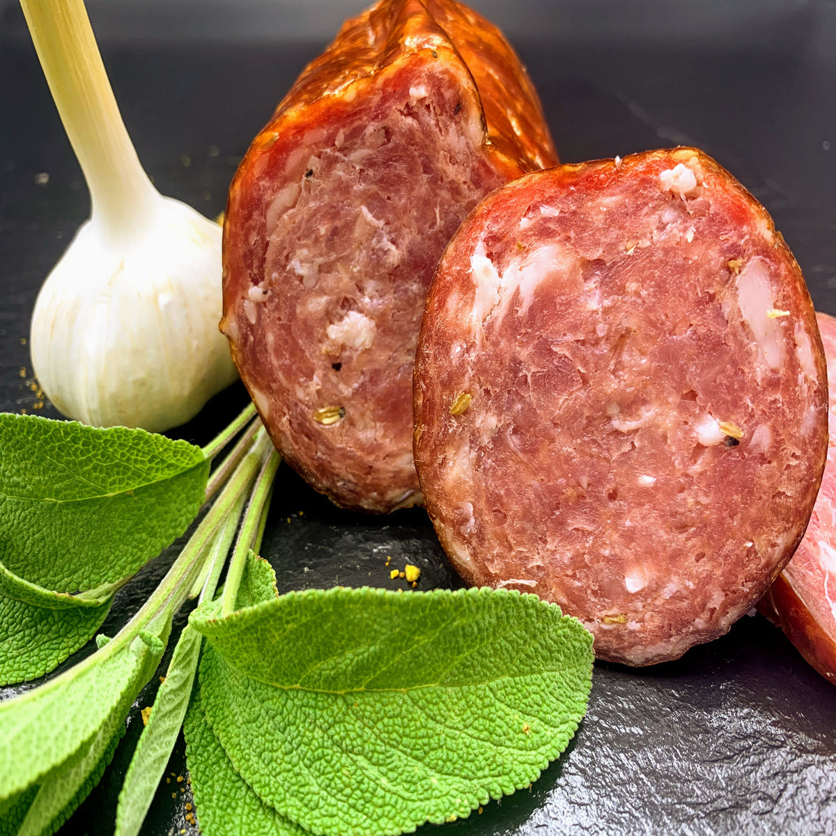 Grobe Mettwurst mit Fenchel – handwerklich hergestellte Spezialität
